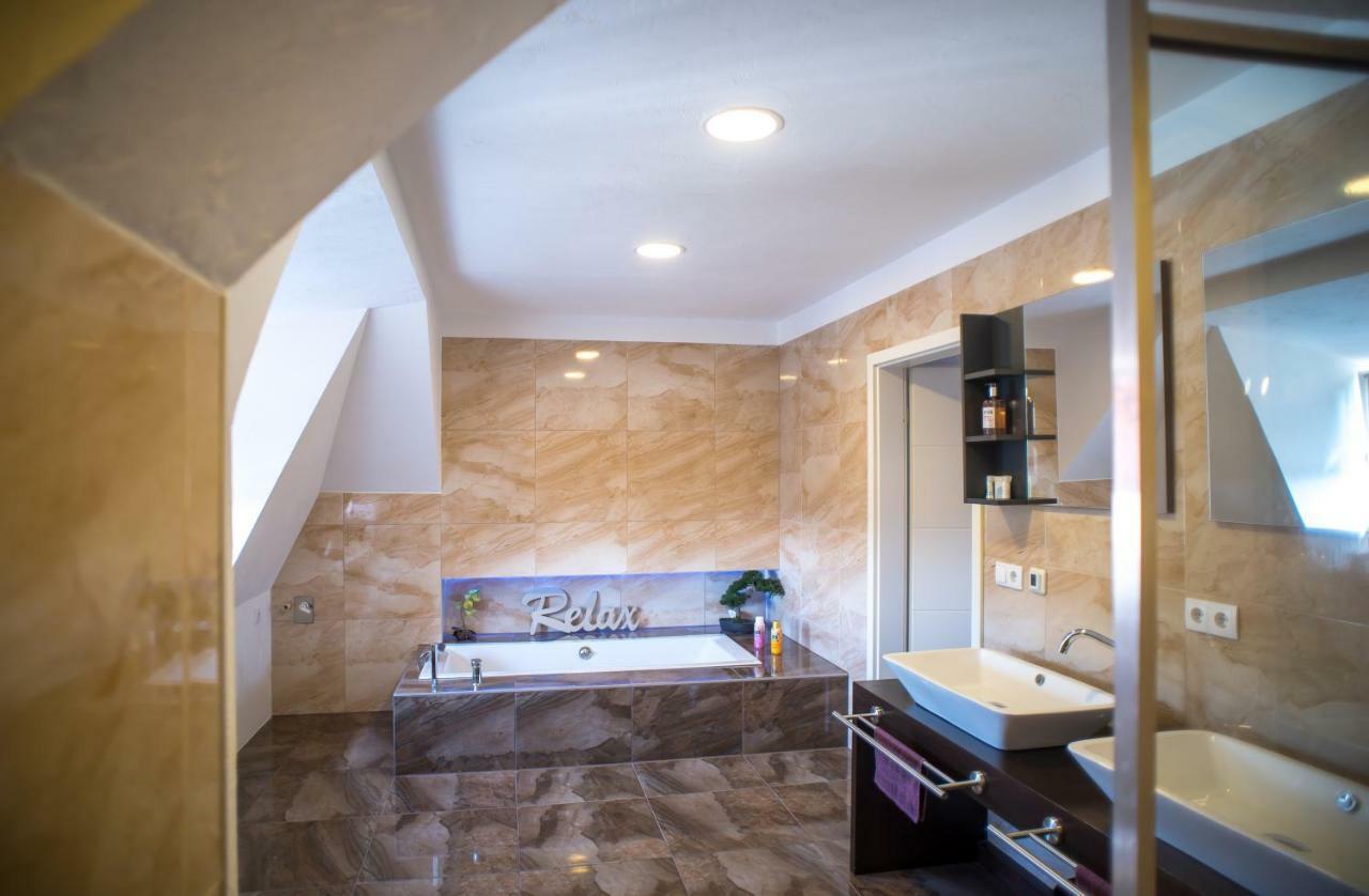 Buri Island Apartment *